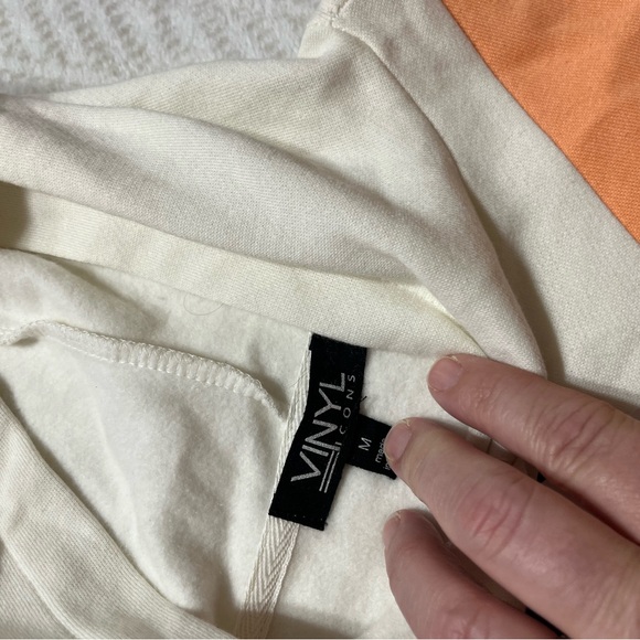 Vinyl Icons ~Woman Size M- Sunburst Design Hoodie Sweatshirt NWT. - Picture 2 of 6